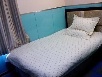 V8 Hotel Сучжоу Екстер'єр фото
